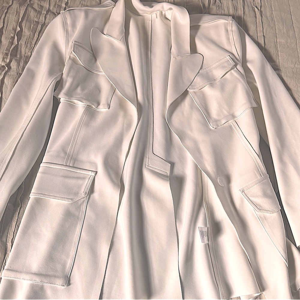 Norma Kamali Single Breasted Scuba Cargo Blazer, white, size S - Picture 2 of 15